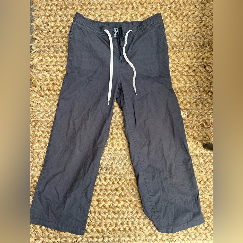 Vuori Women’s Charcoal Joggers